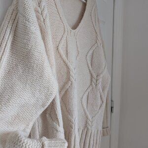 baggy wool sweater size S but oversized good for M and L